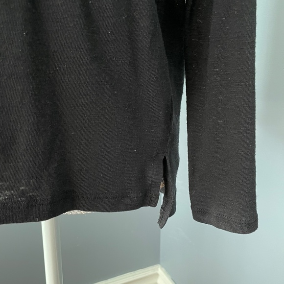 Old Navy Boyfriend Tee - Picture 4 of 5